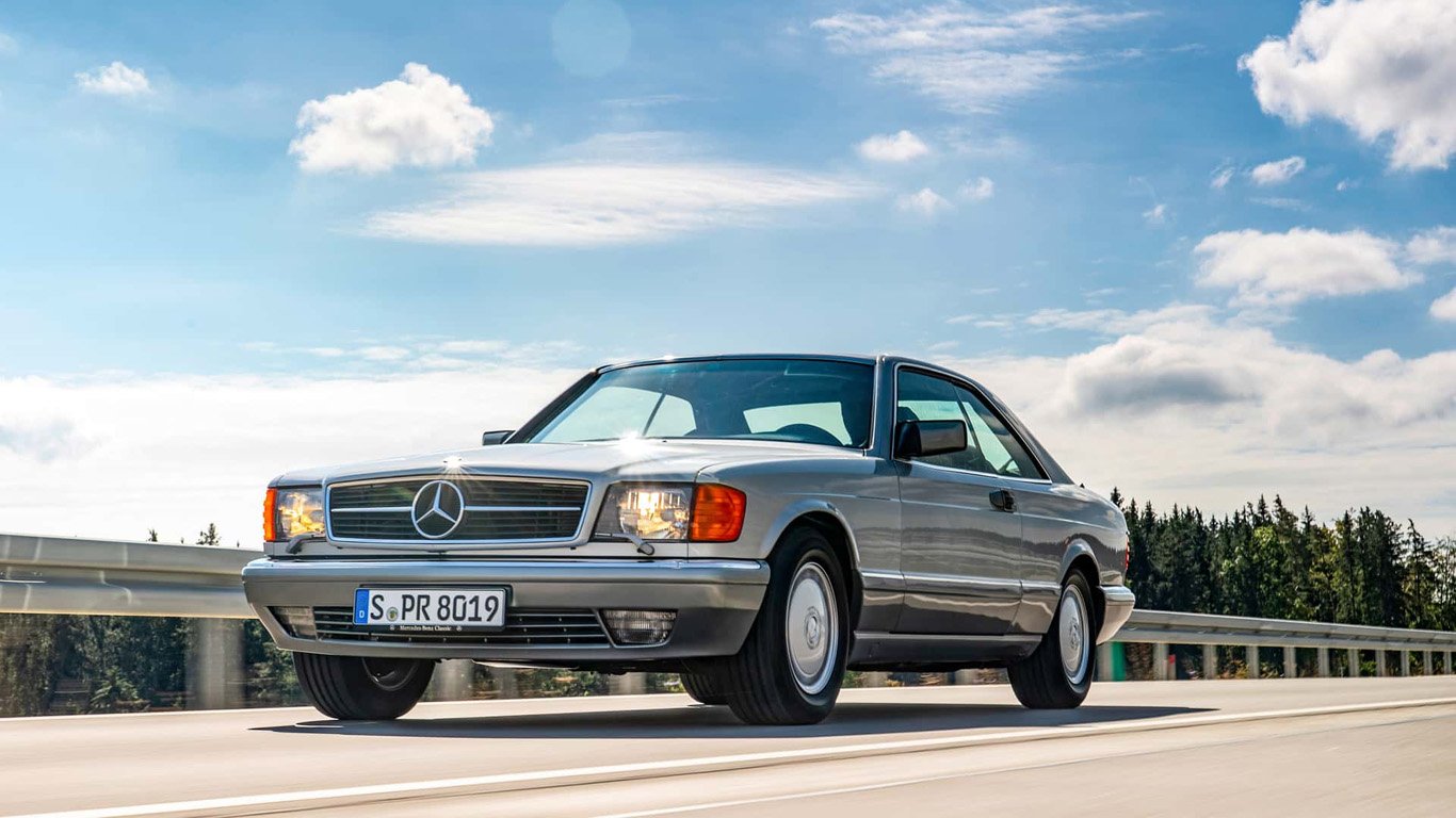 Mercedes-Benz C 126 известен като SEC