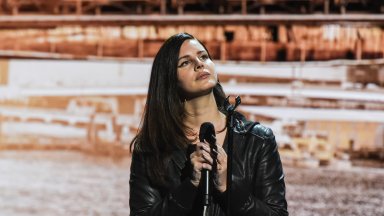 Лана дел Рей публикува първи кадър от сватбата си