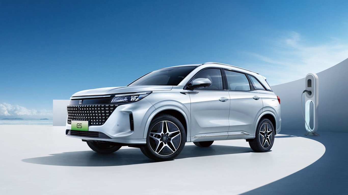 Dongfeng E5