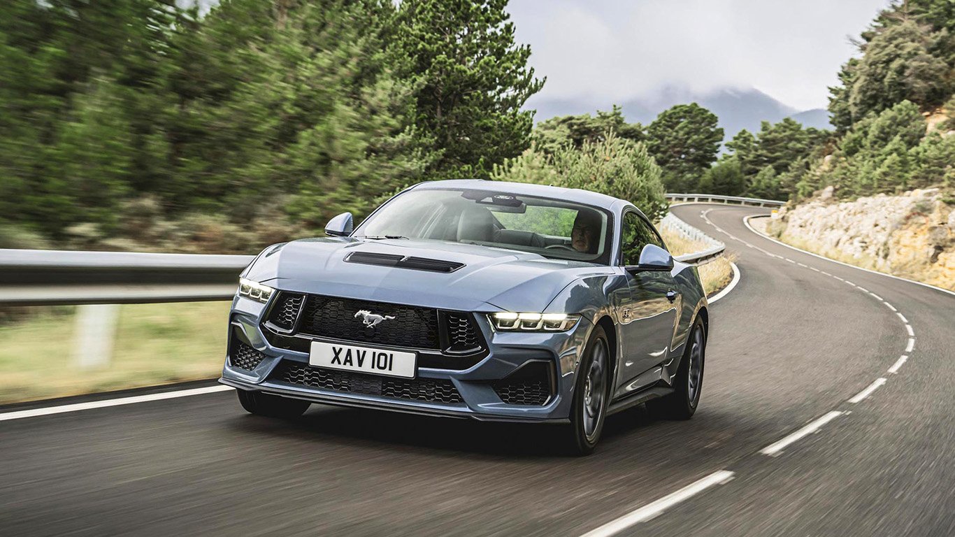 Ford Mustang Dark Horse 