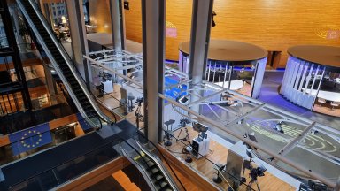 Европейският парламент обяви днес че за да защити интересите си