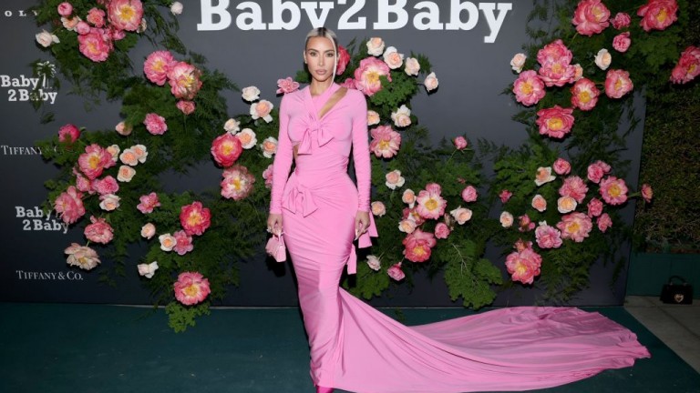 Ким Кардашиян разкри защо Хари и Меган са настояли да се махнат снимките им от партито на Крис Дженър