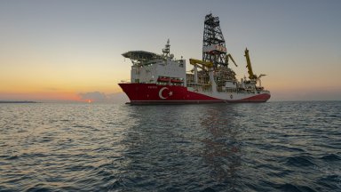 Турските военноморски сили започнаха голямо военно учение което ще се