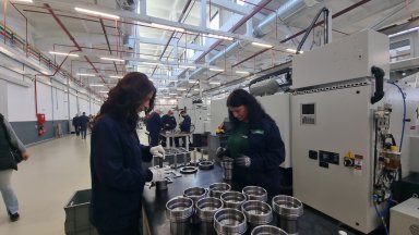 България отчита най-голям годишен спад на промишленото производство в ЕС