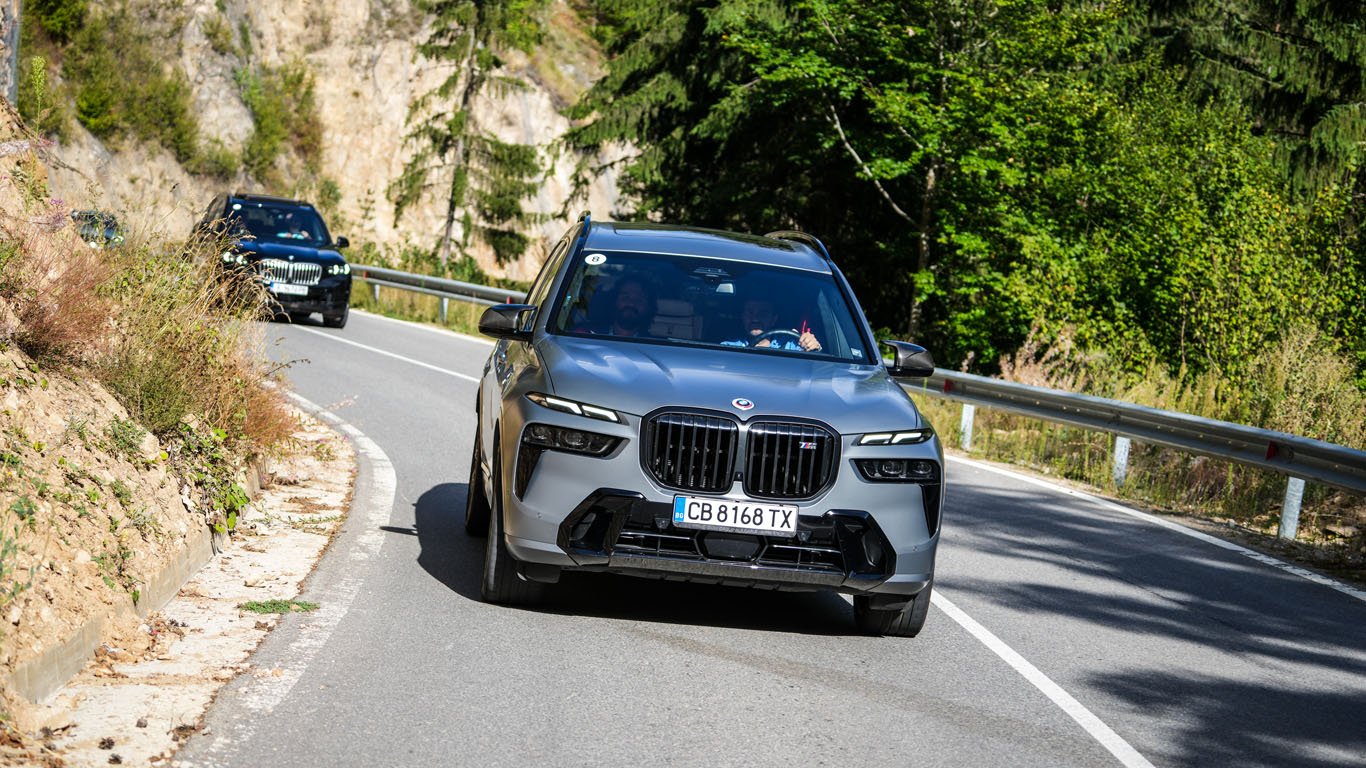                                         BMW X7
                                    