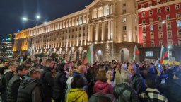 Ивелин Михайлов на протеста:  Получих заплаха от посредник, че ще бъда вкаран в затвора