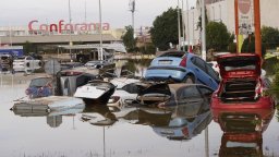 Компаниите и домакинствата в ЕС трябва да увеличат застрахователното покритие на имуществата си