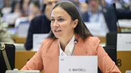 Ева Майдел: Политическата нестабилност може да отложи ползите от еврозоната
