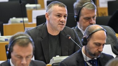 Евродепутати настояват за намаляване на детската бедност в ЕС след посещение в България