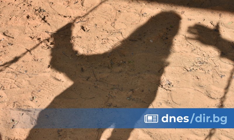 Брутално насилие между малолетни момичета разследва полицията в град Кула.
13-годишна