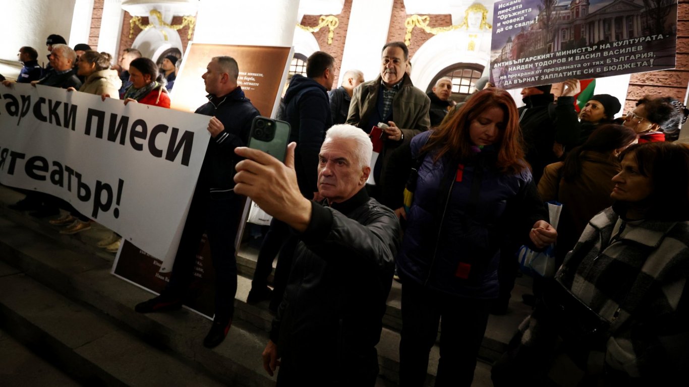 Волен Сидеров сред протестиращите