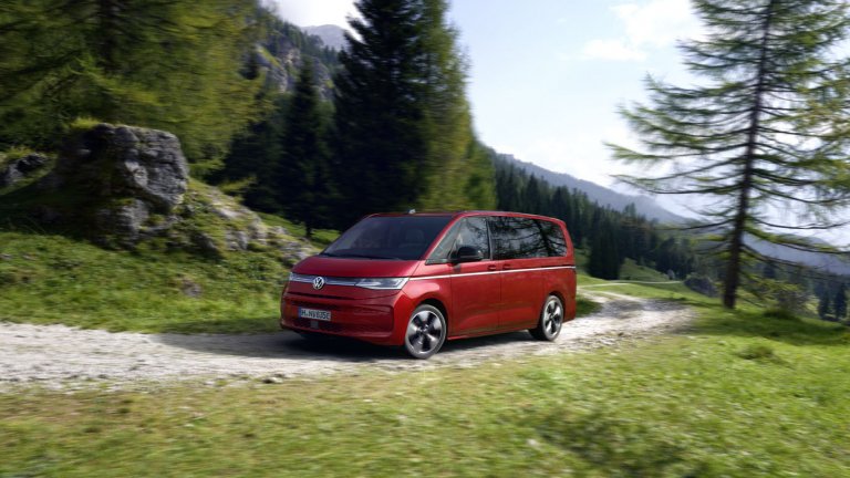 Volkswagen Multivan се сдоби с нова хибридна версия със задвижване 4х4