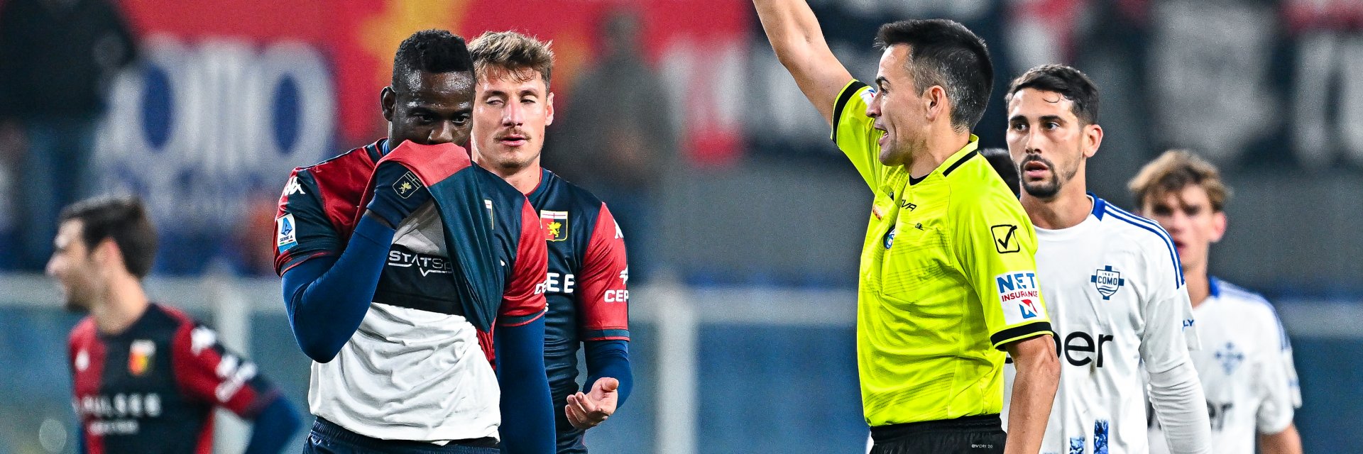 Супер Марио отново не вкара, но пак си изкара светкавичен картон