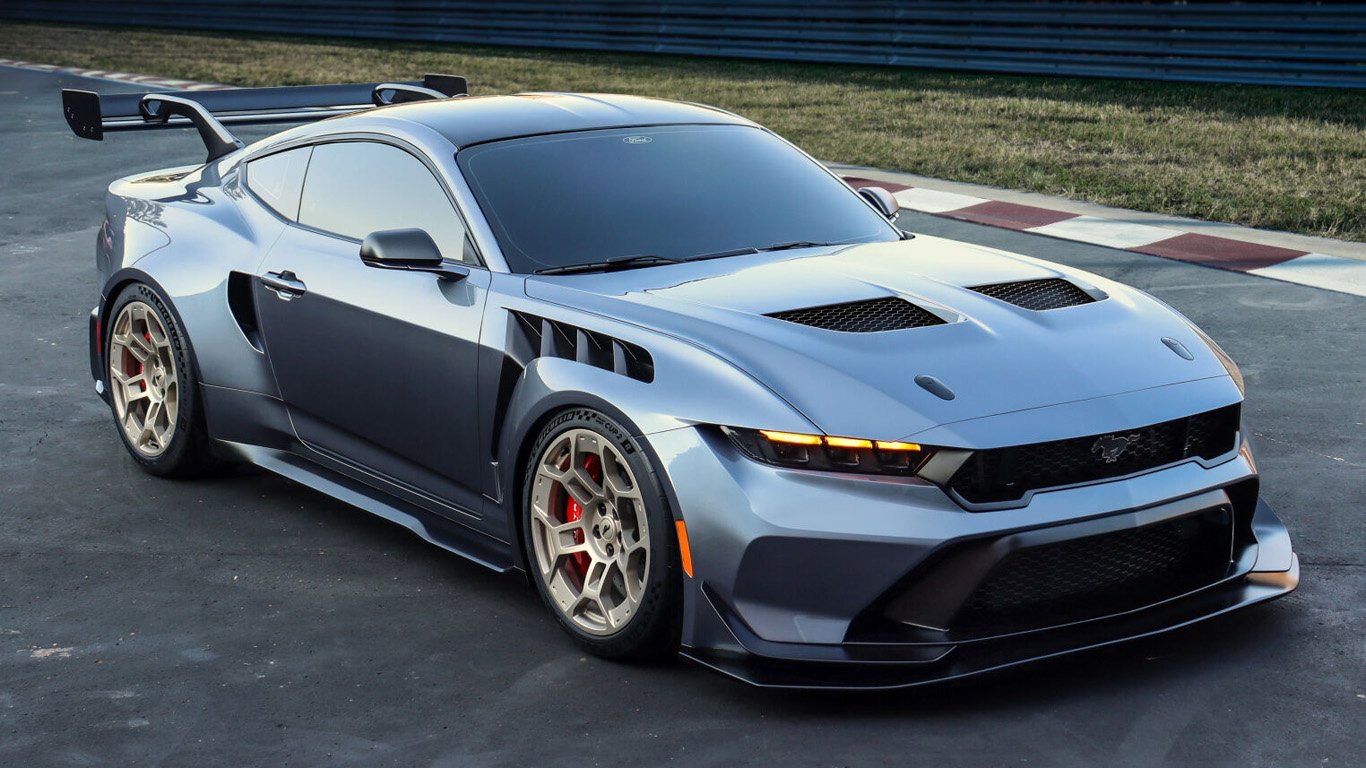 Българин ще стане собственик на най-мощния Mustang досега