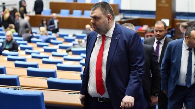 Пеевски: И с избран председател 51-вият парламент е компрометиран 