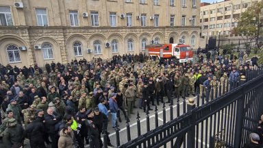 13 са ранените при протестите в Абхазия