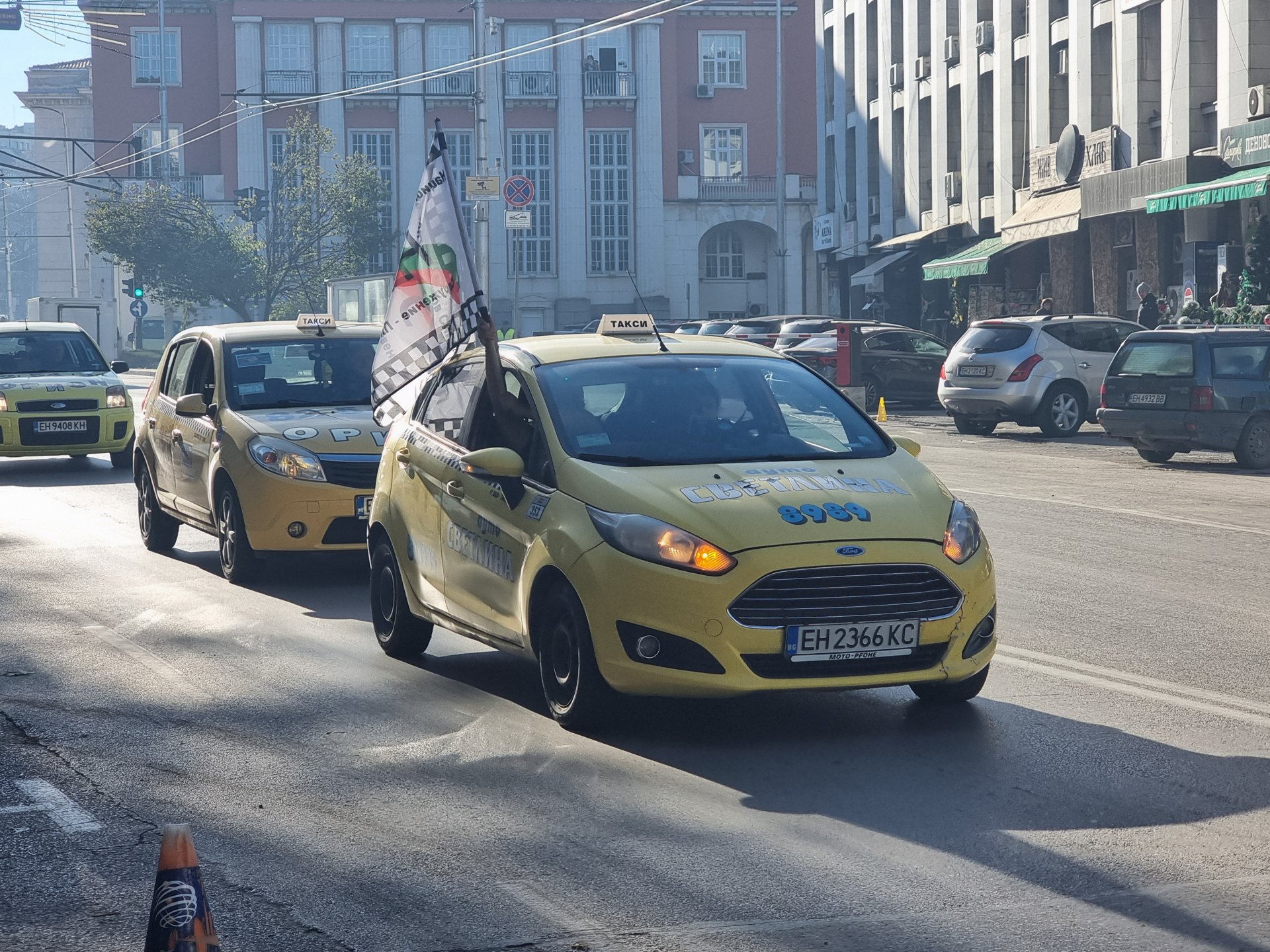 Протестът на такситата в Плевен 