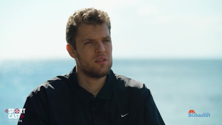 Гръцка медия: Александър Везенков се раздели с приятелката си