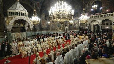 Патриархът: Благодарим на Бога, че второ столетие "Св. Александър Невски" се възвисява в София 