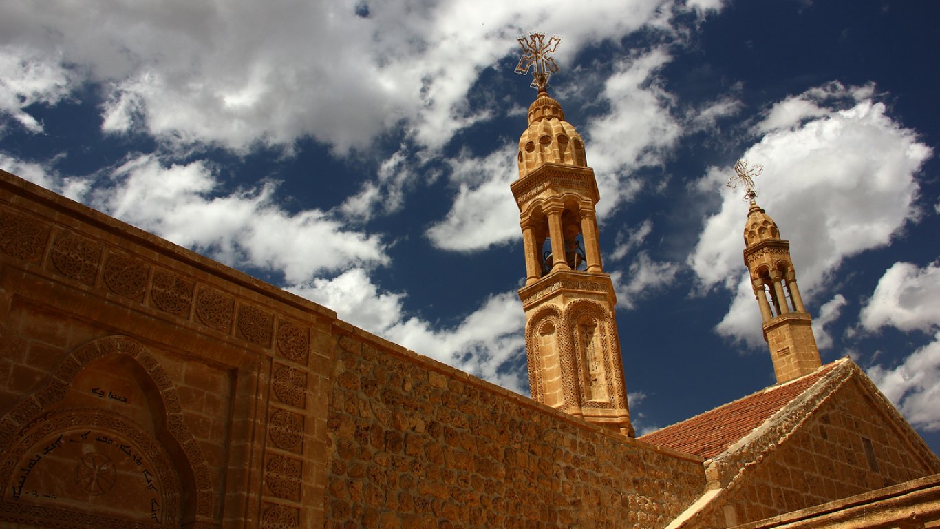 Йога тренировка оскверни една от най-древните църкви в Турция