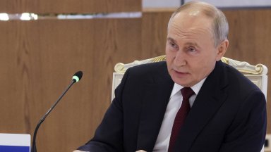 Путин предупреди, че Русия може да удари с "Орешник" правителствени сгради в Киев