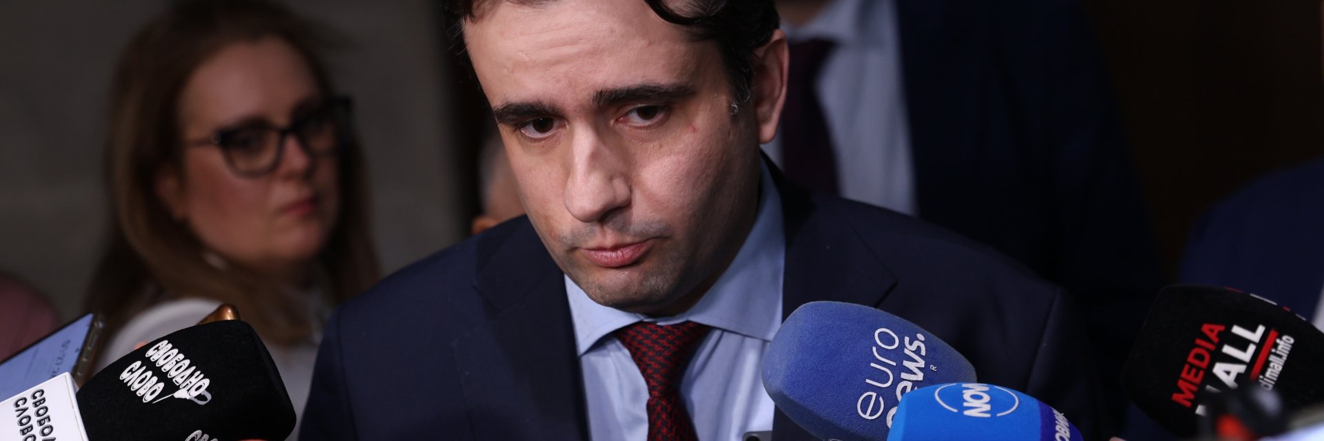 ДБ очаква подпис за "санитарния кордон" и от БСП, за да подкрепи Киселова