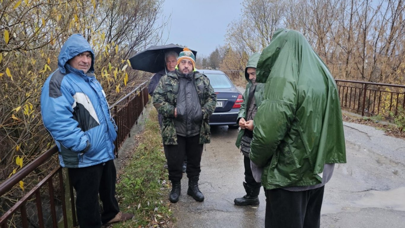 Стопани на ферми от сливенското с. Крушаре са готови на протест