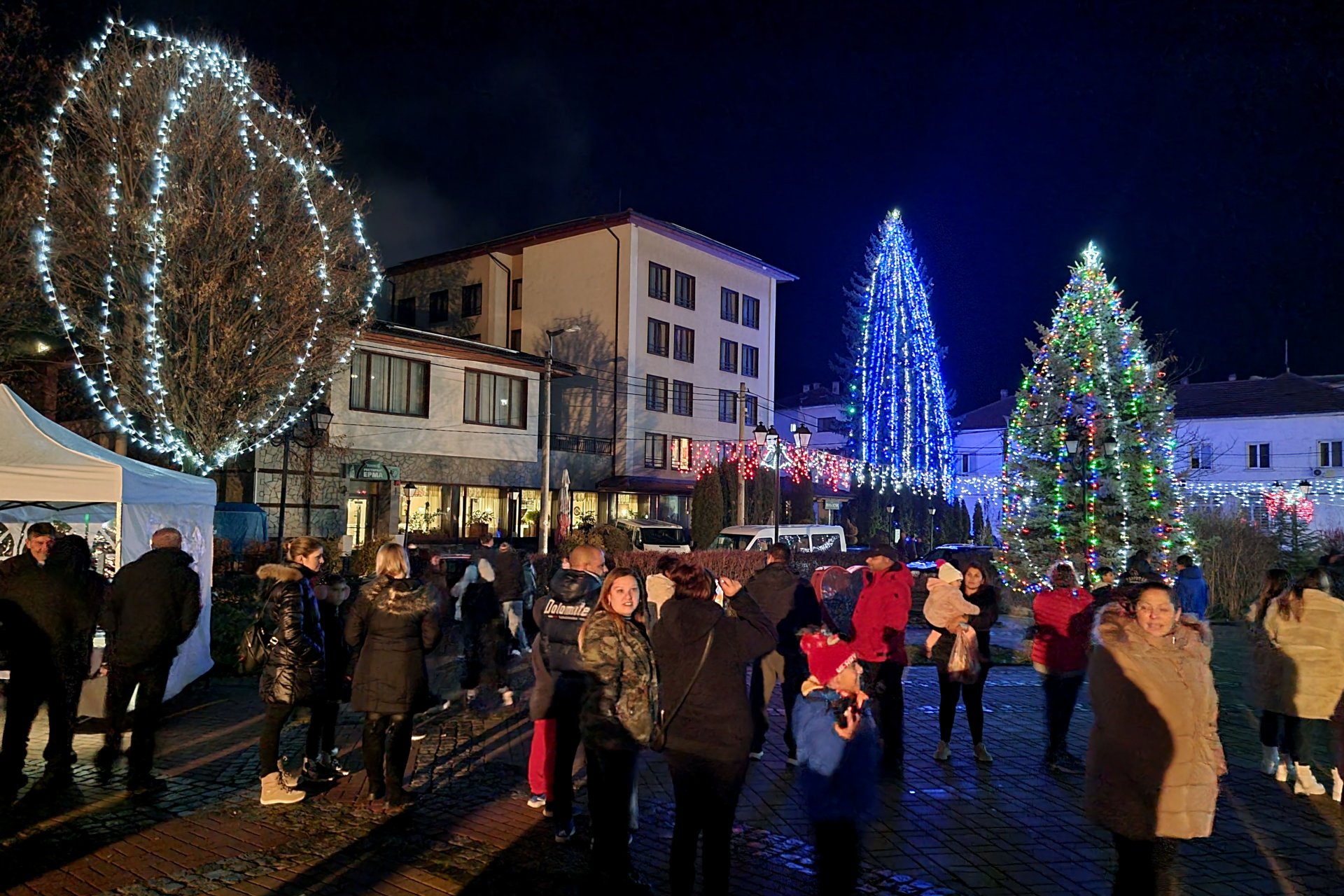 Празникът в Трън