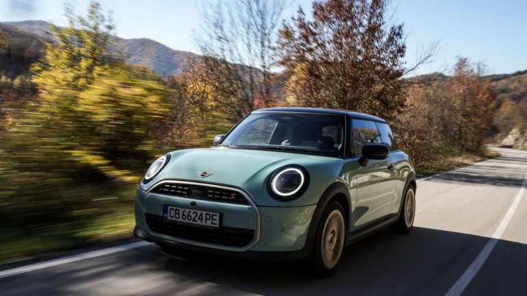 Новото MINI Cooper S стана още по-удобно за града с автоматик (галерия)