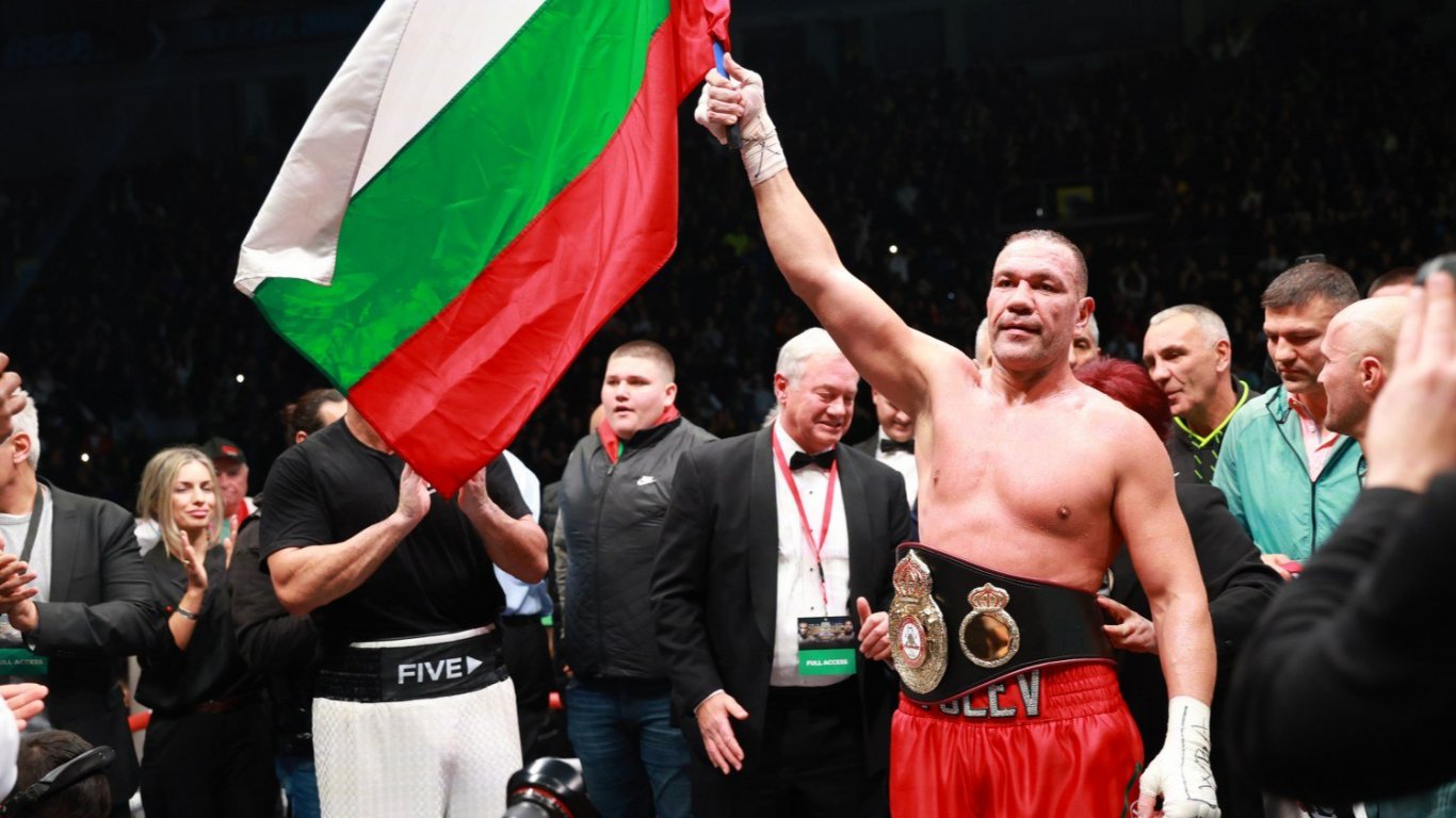 Канатарско предимство: Пулев с 10 кг преднина пред Гасиев