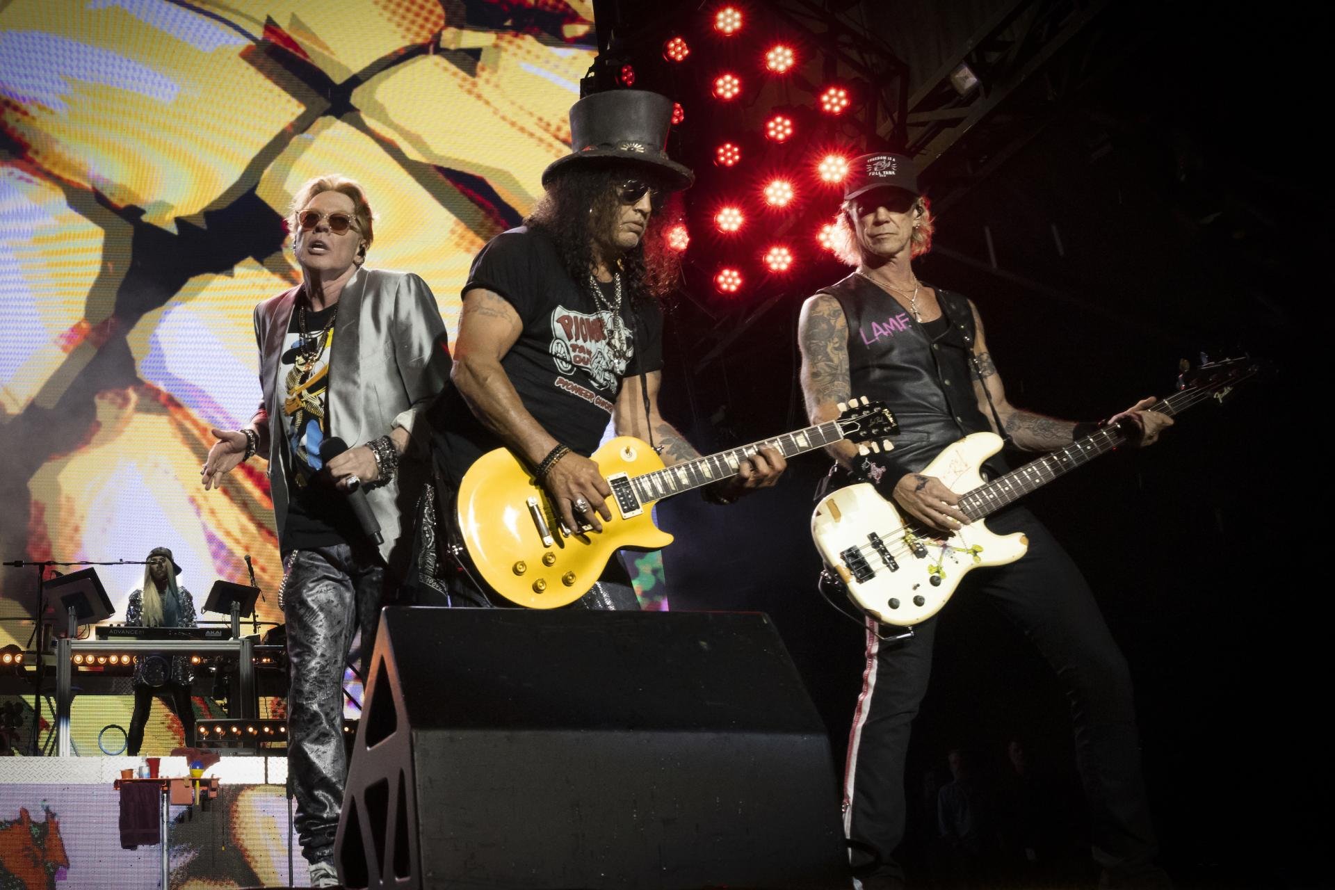 Потвърдено: Guns n’ Roses идват у нас на 21 юли, пускат в продажба билетите за концерта  догодина 
