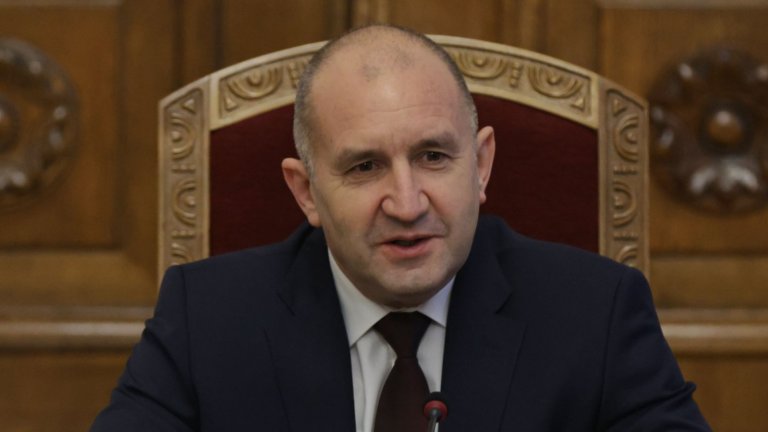 Радев стартира консултациите за нов кабинет с ГЕРБ и ПП-ДБ