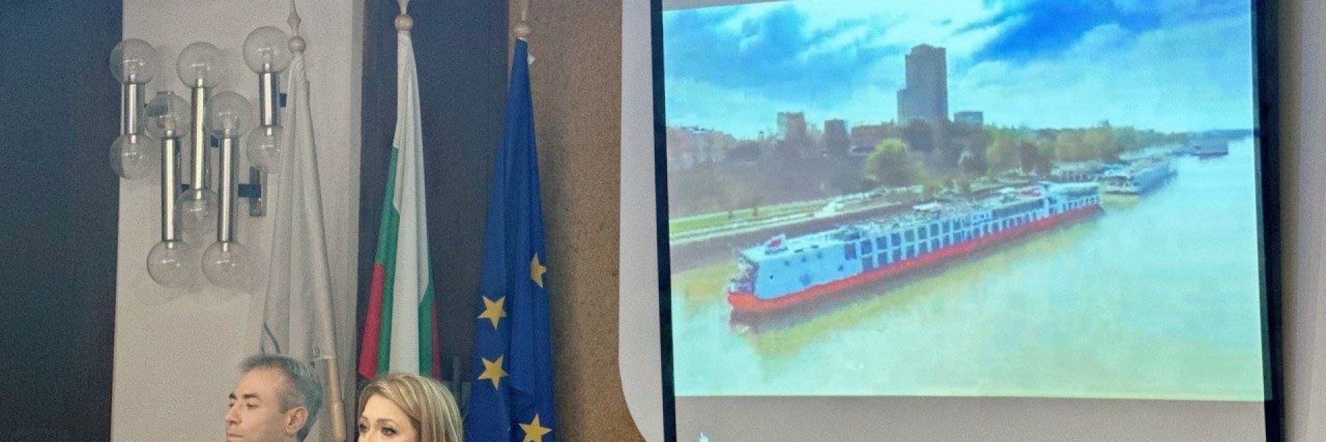 Русе се рекламира за стартиране на бизнес с нов клип