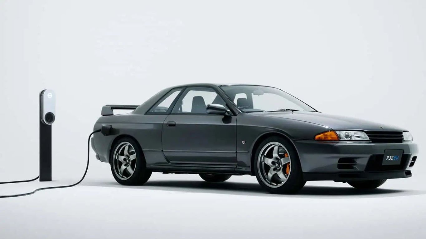Nissan направи уникален електрически GT-R R32 EV