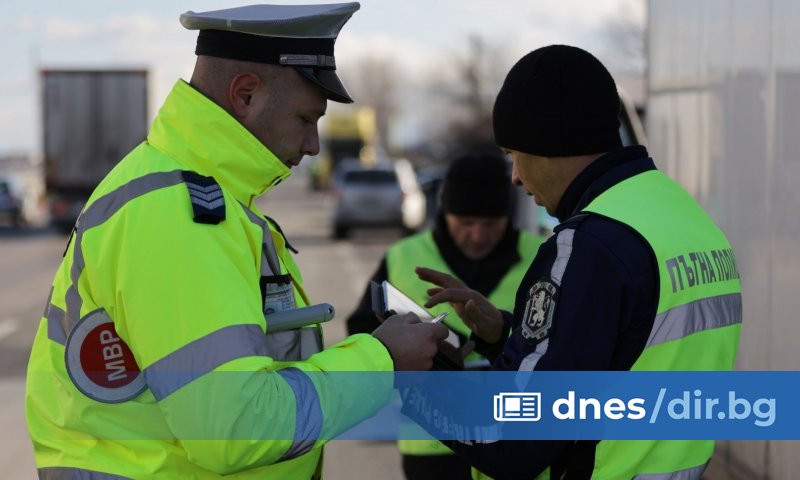 Двама души са пострадали в тежка катастрофа във Видинско, съобщава