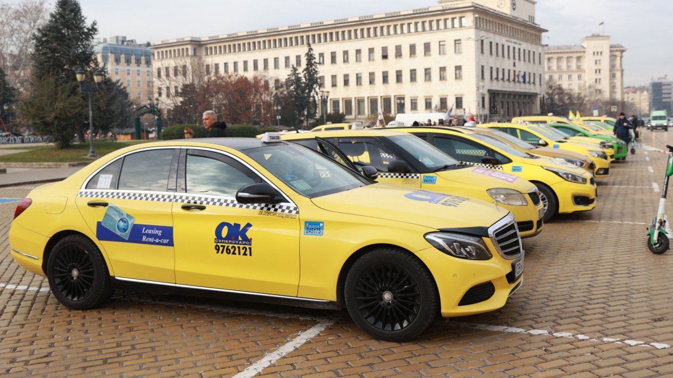 Шоково поскапване: Такситата в София скъпват още тази седмица