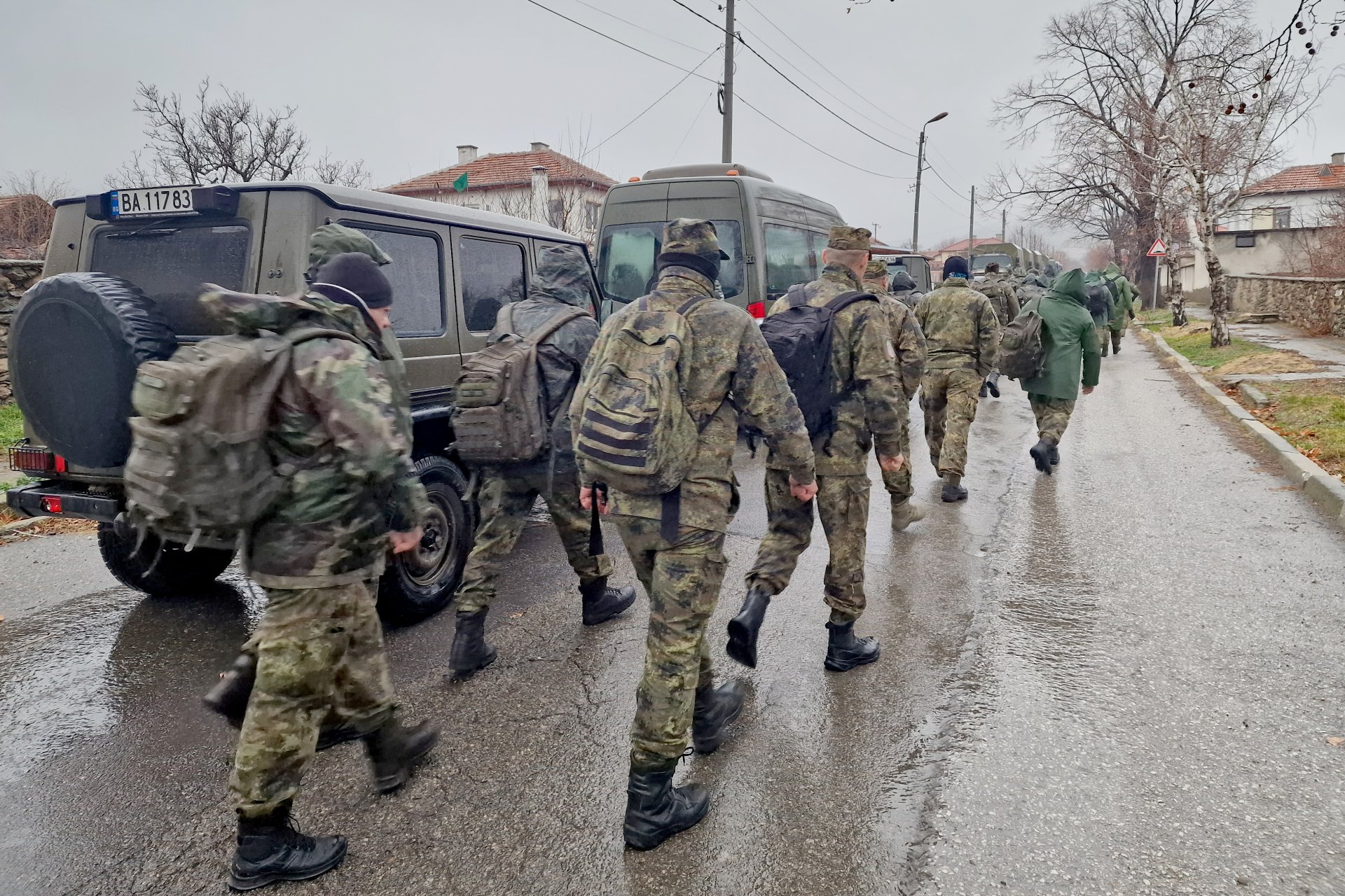 Военнослужещи от Сухопътните войски подпомагат усилията на МВР в търсенето на 13-годишния Николай от село Конаре