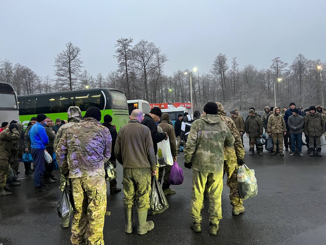 Освободените руски военнопленници при размяната с Украйна