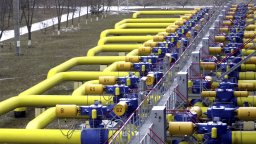 "Политико": ЕС купува рекордни количества руски газ въпреки спрените доставки през Украйна