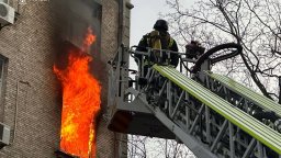Атака с дронове срещу Киев в новогодишната нощ, Украйна отговори с обстрел по 2 руски области (видео)