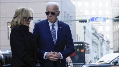 Бижута, картини и сребърен влак играчка от Моди - обявиха най-скъпите подаръци на Байдън