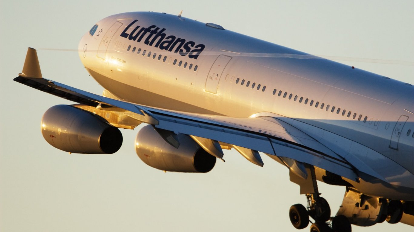Инцидент със самолет на Lufthansa в Атина: Трима ранени при евакуация