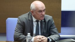 КС отклони жалбата на опозицията срещу връщането на Главчев начело на Сметната палата