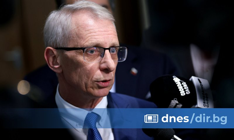 Денков реагира с изненада, че слухове и публикации го спрягат