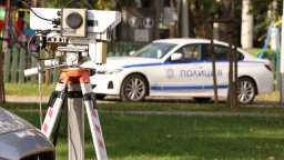 Нови камери на КАТ ще следят в Бургас за скоростта в "Зона 30"