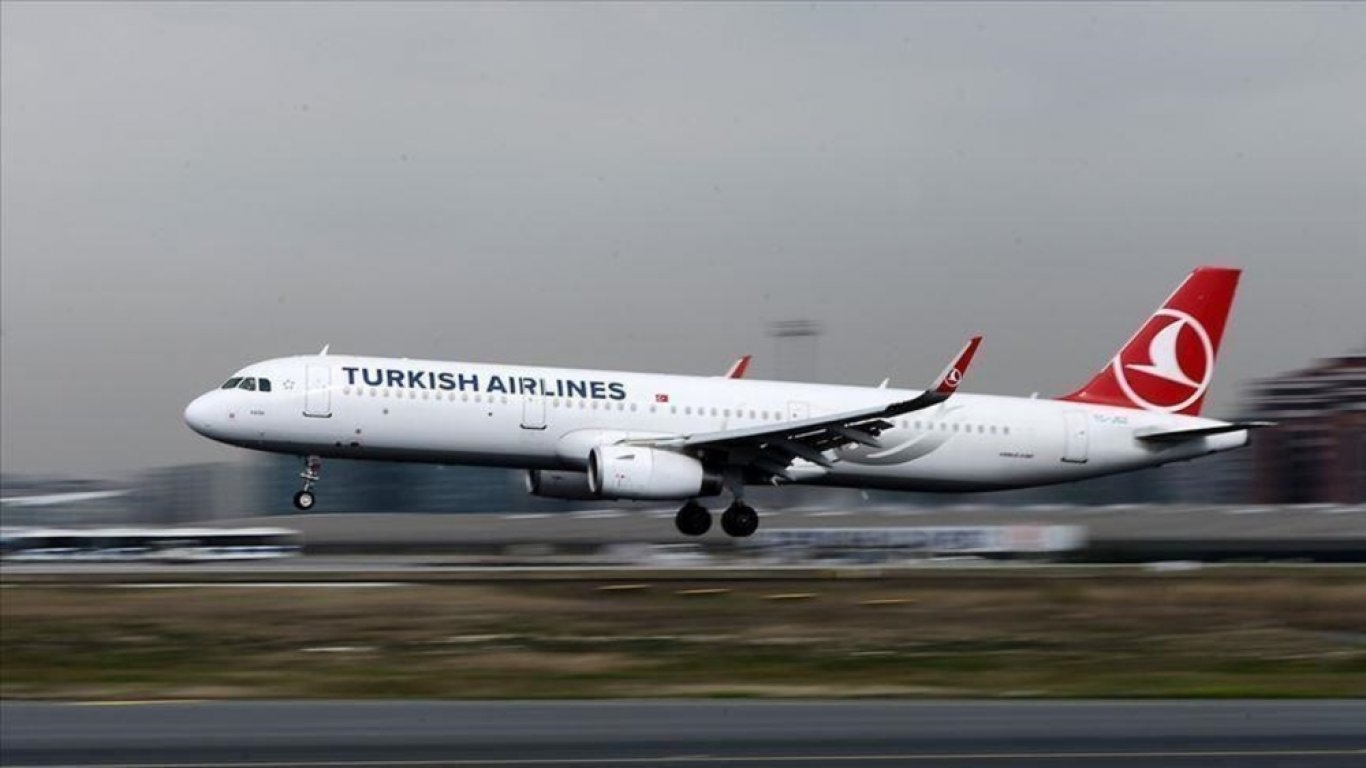 Turkish Airlines Възстановява Полети до Три Дестинации в Близкия изток от 1 май