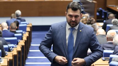 ГЕРБ за позицията за Украйна: Правителството се опитва да играе двойствена опасна игра