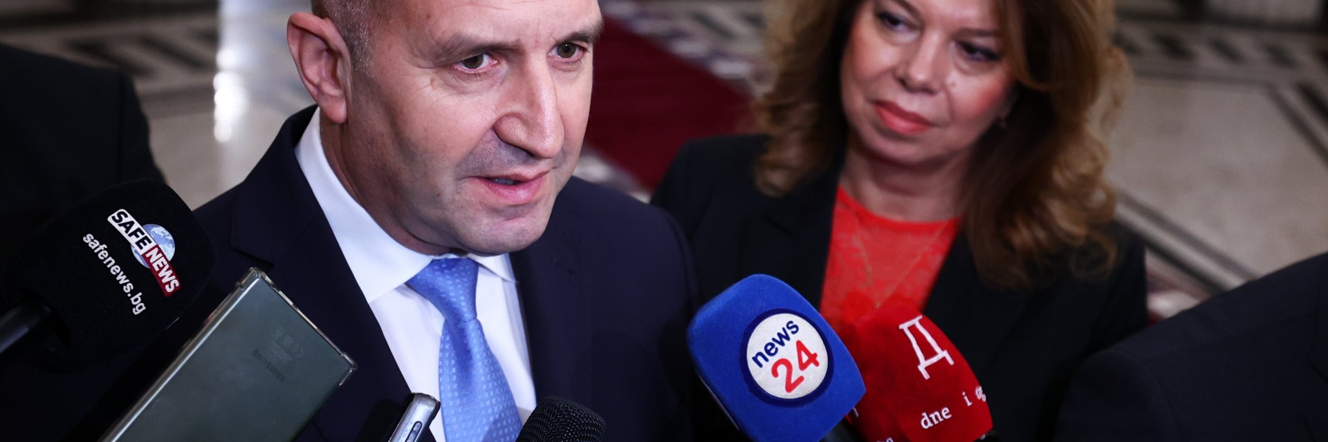 Президентът определи новото правителство като разнолико и сложно