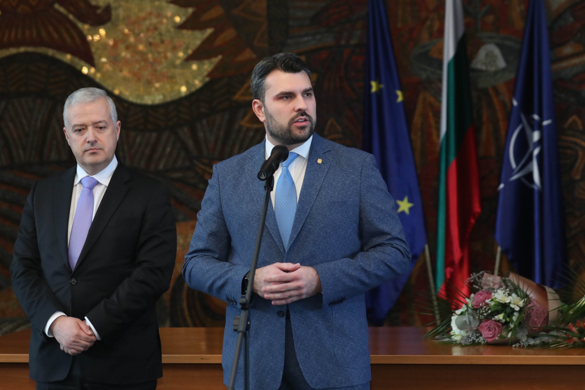 Георг Георгиев се завърна във Външно министерство вече като министър