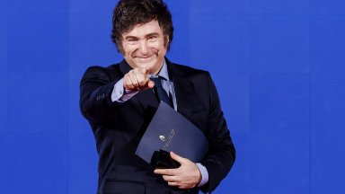 САЩ хвърлиха спасителен пояс на Аржентина за 20 млрд. долара